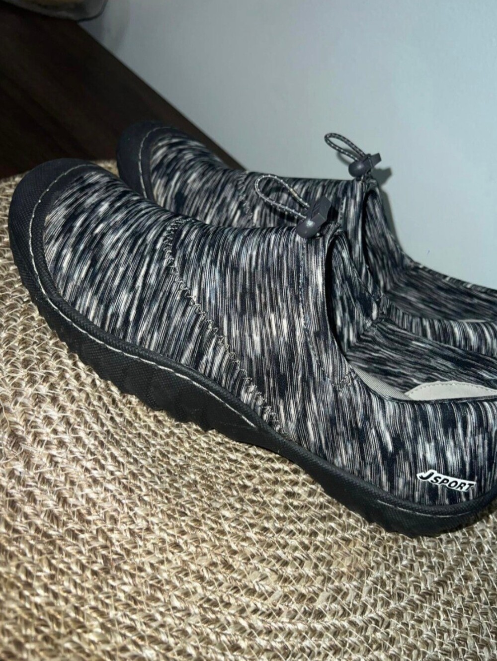 J Sport by Jambu Clave Women's Shoes, Size 9 (New) Gray with black. - Picture 2 of 9